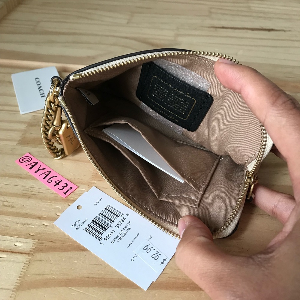 Coach wristlet🎈🎈 - Picture 6 of 8